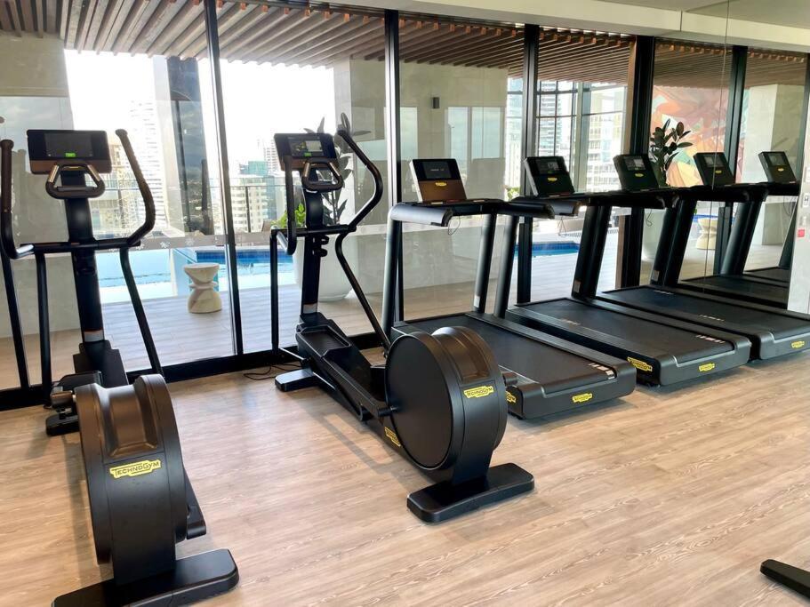 Stunning Riverview 1Bedroom Serviced Apt Gold Coast Ngoại thất bức ảnh